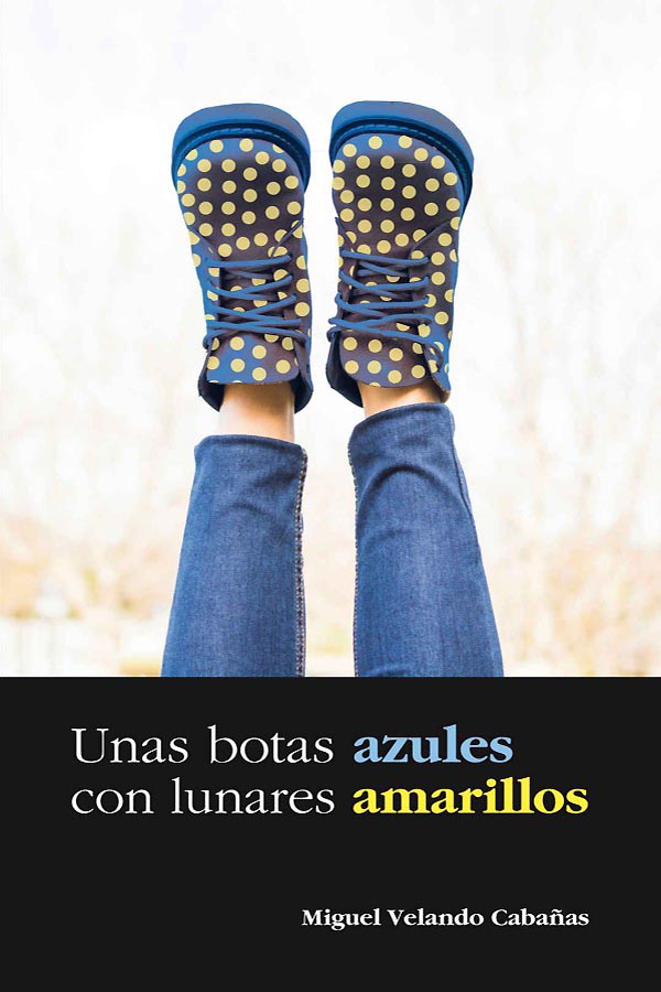 Unas botas azules con lunares amarillos
